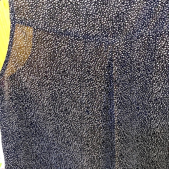 H&M Sleeveless Button-down Blouse - Picture 7 of 10